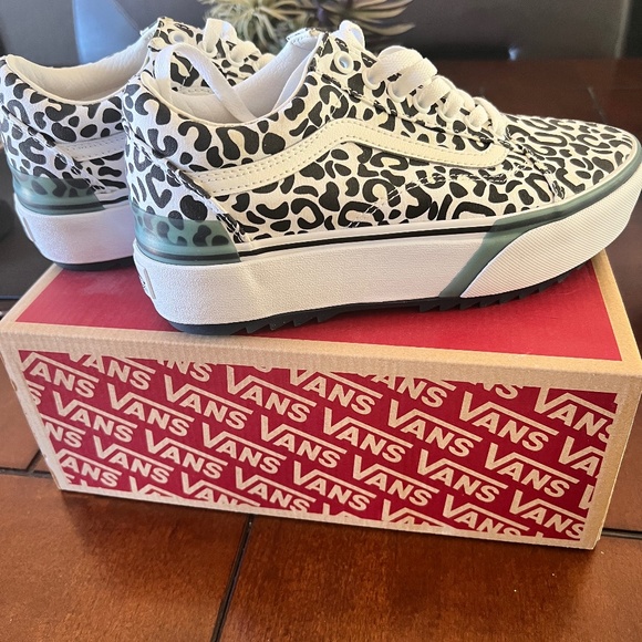 Old Skool Stacked color changing Vans - Picture 1 of 3